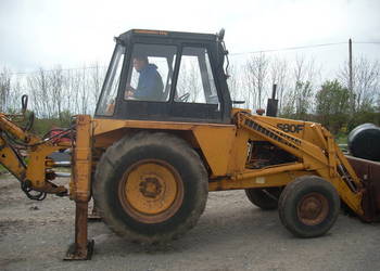 Koparkoładowarka Case 580F