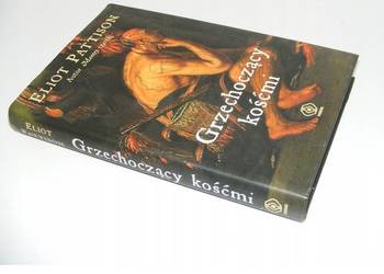 Grzechoczący kośćmi - Eliot Pattison