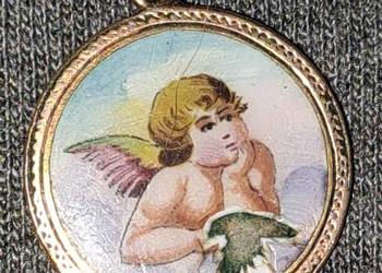 #83 medalik aniołek