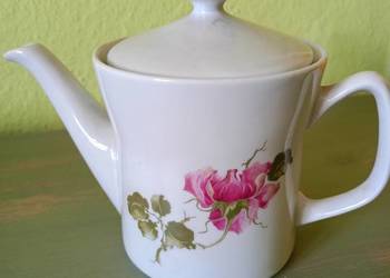 Porcelana „Włocławek”. Komplet deserowy + dzbanek do kawy