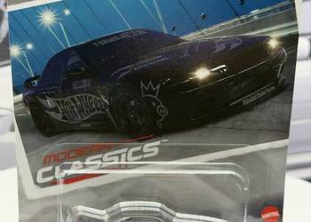 Hot Wheels - Modern Classic Set + Chase - BOX 20