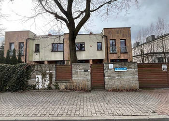 Syndyk sprzeda dom w Warszawie