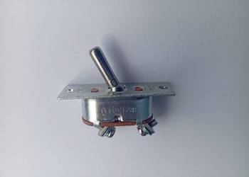 W-45 35A 28V przełącznik wyłącznik dźwigienkowy wojskowy przemysłowy