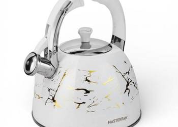 Czajniki w różnych kolorach