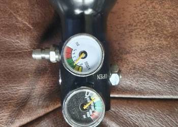Butla plus regulator.