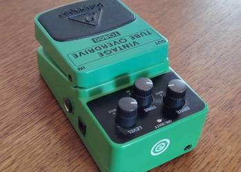 Behringer TO800