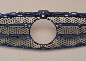MERCEDES C-KLASA W205 GRILL ATRAPA CHŁODNICY POD KAMERĘ A2058803883