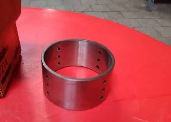 5189018 Tuleja CNH New Holland, Case