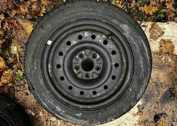 Opona z felgą koło Dunlop SP Sport 300 205/60/R16 92H Ado Qashqai E549