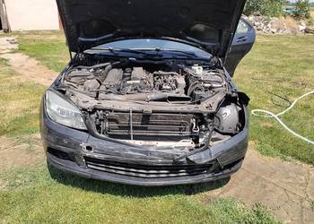 Mercedes - Benz W204