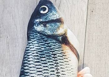 Skacząca pluszowa ryba do zabawy dla kota  na USB