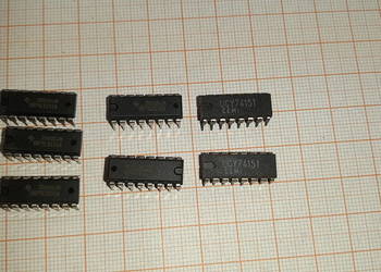 Układ Scalone 74151 7 szt. (A185)