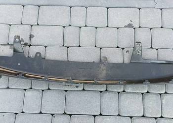 Dolna listwa zdeŕzaka toyota yaris 3