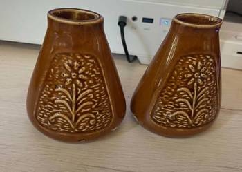 Dwa ceramiczne wazoniki z lat 70. z czasów PRL