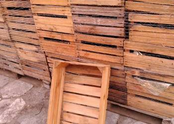 Skrzynki drewniane na owoce jabłka