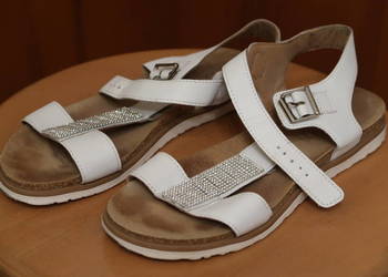Damskie buty (sandały) firmy LASOCKI rozm. 38