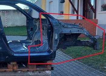 Honda HR-V III eHEV, 2022r. ĆWIARTKA PODŁUŹNICA PRAWY PRZÓD 