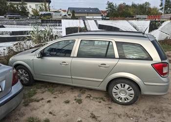 Opel Astra H kombi 1.6 benzyna
