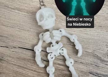 Brelok Szkielet Nocny Stróż twoich kluczy - Druk3D - Świeci w Nocy