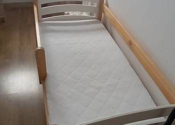 Sprzedam łóżko dziecięce tel 667 999 551