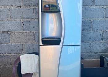 Dystrybutor WODY PITNEJ  Borg & Overstrom CW 698 srebrny