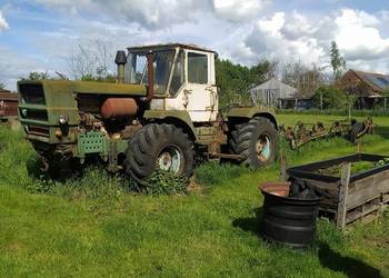 Ciągnik T- 150K CHARKOWIEC (kirowiec) z pługiem