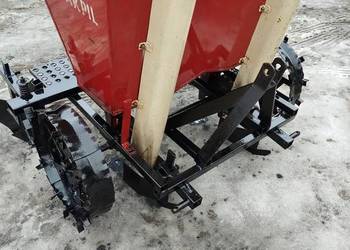 Sadzarka do ziemniaków Akpil