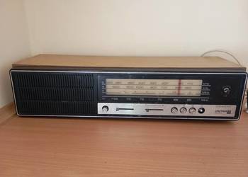 Radioodbiornik PRL Unitra Diora Giewont DMP-413.