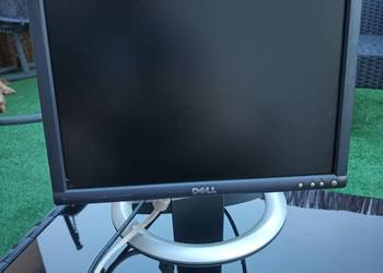 2 monitory Dell 17 cali