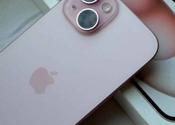 I Phone 15 128GB różowy bateria 87% stan idealny