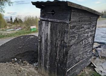 Toaleta WC wychodek budowa