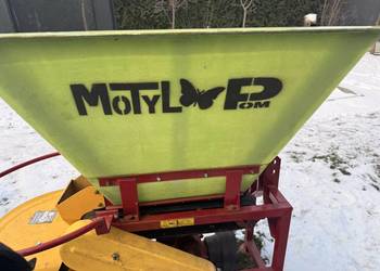 Rozsiewacz nawozowy motyl kłos do wapna soli piasku