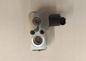 ZAWÓR ROZPRĘŻNY BMW G20 7951456