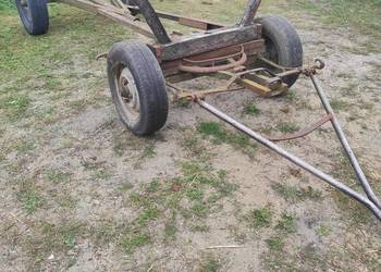 Wozy metalowe ciągnikowe