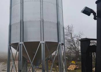 Nowy silos lejowy, zboże o pojemności 65 ton pszenicy