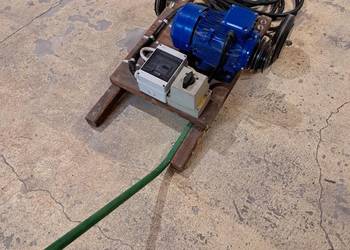 Silnik elektryczny 3-fazowy 2,2 KW 2800 obrotów  prawie nowy wraz z osprzęt