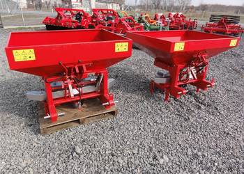 Rozsiewacz Nawozów Jednokomorowy Dwutarczowy Altro 600l,800l, 1200l