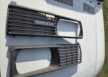 Skoda 105 atrapa przednia plastikowa