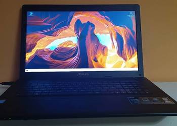 17 cali Laptop Asus X75A