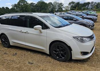 Witam sprzedam nasz prywatny samochód MarkChrysler Pacifica 3.6 B+LPG 2017r