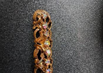 broszka z prlu z 7 cyrkoniami stan bdb długość 5 cm broszka z prlu z 7 cyrkoniami stan bdb długość 5 cm