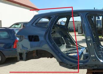 BMW U06 220d Błotnik prrawy tył ćwiartka dach próg
