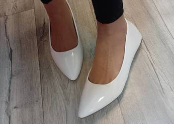 (42/43) Białe, ślubne baleriny wieczorowe, NOWE