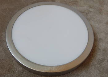 Plafon LED 1800 lumenów barwa światła neutralna kolor obudowy INOX
