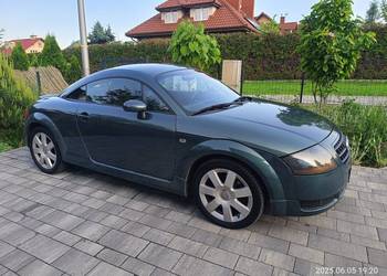 Audi TT N8 bardzo ładny stan.