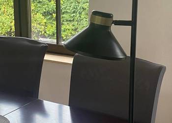 Lampa na stolik