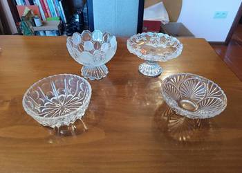 Zestaw 4 efektownych szalek - kryształ i szkło prasowane. VINTAGE!