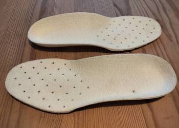 Wkładki do butów frontowe profilowane długość 23 cm