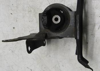 PODUSZKA SILNIKA LEWA LEWE 1.3 VVT-i TOYOTA YARIS III 000185
