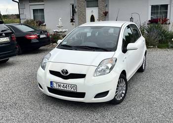 Toyota Yaris 1.0 Benzynka * 2x KOŁA * Klima